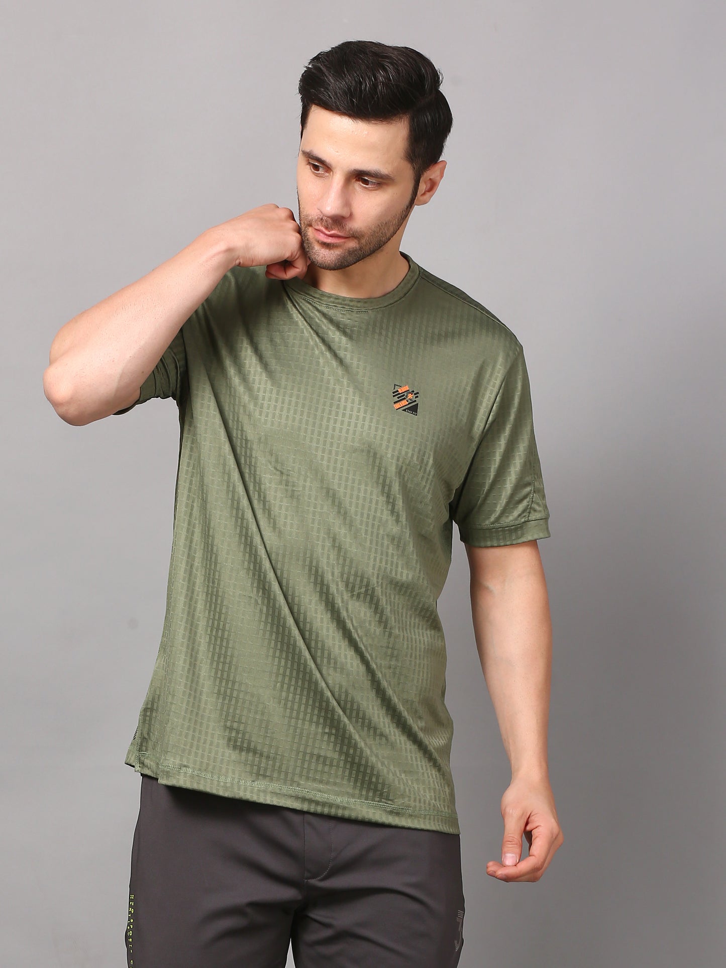 Casual Everyday Tee for Men Round Neck T-Shirt